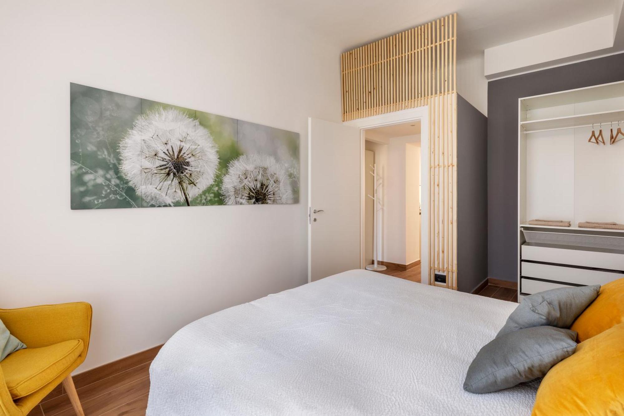 The House Of Dandelions - Duomo In 15Min By Metro M3 Apartment Milan Exterior photo